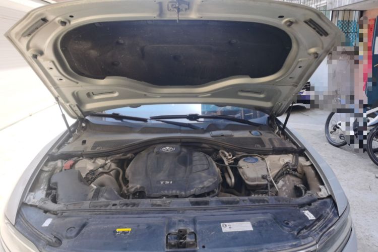 Used Volkswagen Phideon 2018 Revised Version 380TSI Two-Wheel Drive Business Edition Engine Bay
