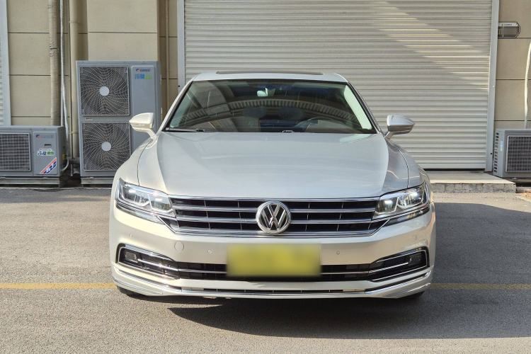 Used Volkswagen Phideon 2018 Revised Version 380TSI Two-Wheel Drive Business Edition Exterior 1