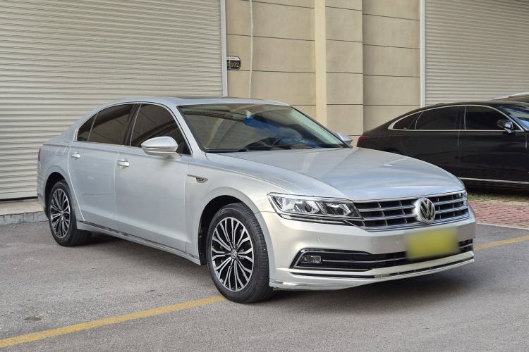 Used Volkswagen Phideon 2018 Revised Version 380TSI Two-Wheel Drive Business Edition Exterior 2