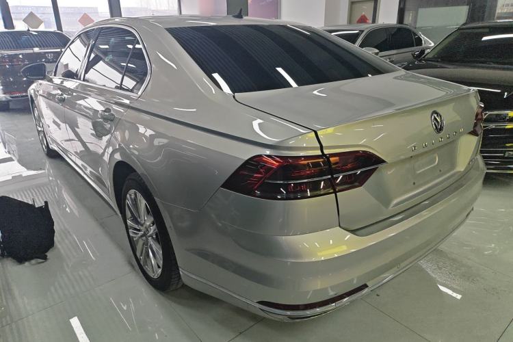 Used Volkswagen Phideon 2018 380TSI Two-Wheel-Drive Flagship Edition Exterior 2