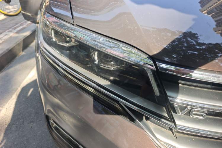 Used Volkswagen Phideon 2018 Revised Version 380TSI Two-Wheel-Drive Flagship Edition Exterior 6