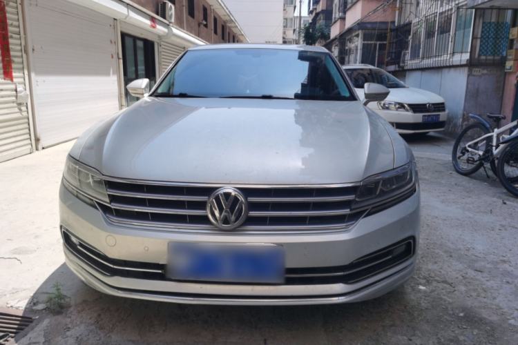 Used Volkswagen Phideon 2018 Revised Version 380TSI Two-Wheel Drive Business Edition Front