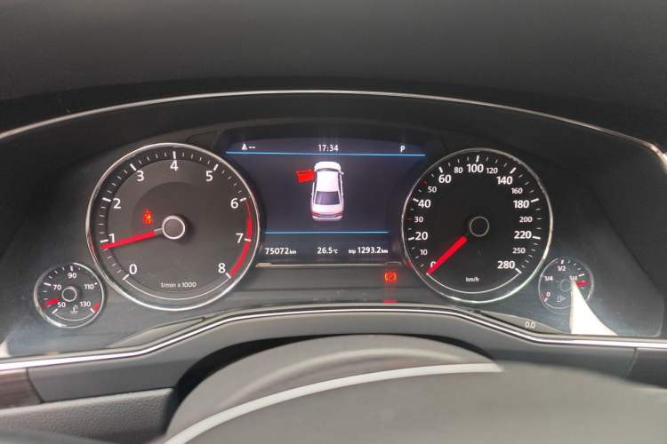 Used Volkswagen Phideon 2018 Revised Version 380TSI Two-Wheel Drive Business Edition Instrument Cluster