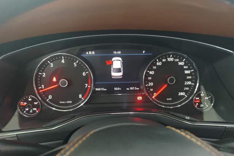 Used Volkswagen Phideon 2018 380TSI Two-Wheel Drive Business Edition Instrument Cluster