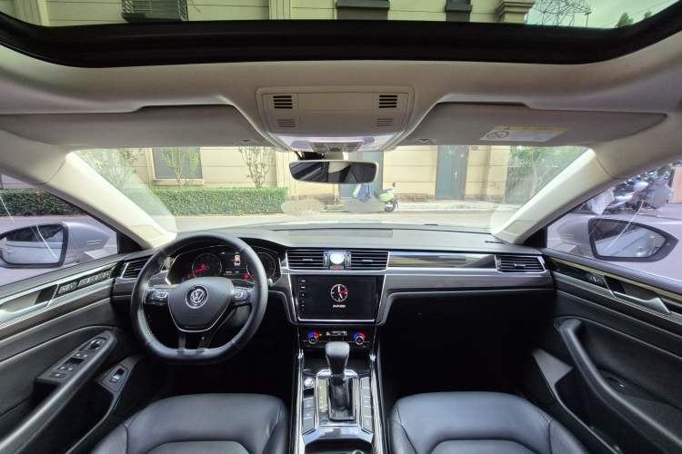 Used Volkswagen Phideon 2018 Revised Version 380TSI Two-Wheel Drive Business Edition Interior 1