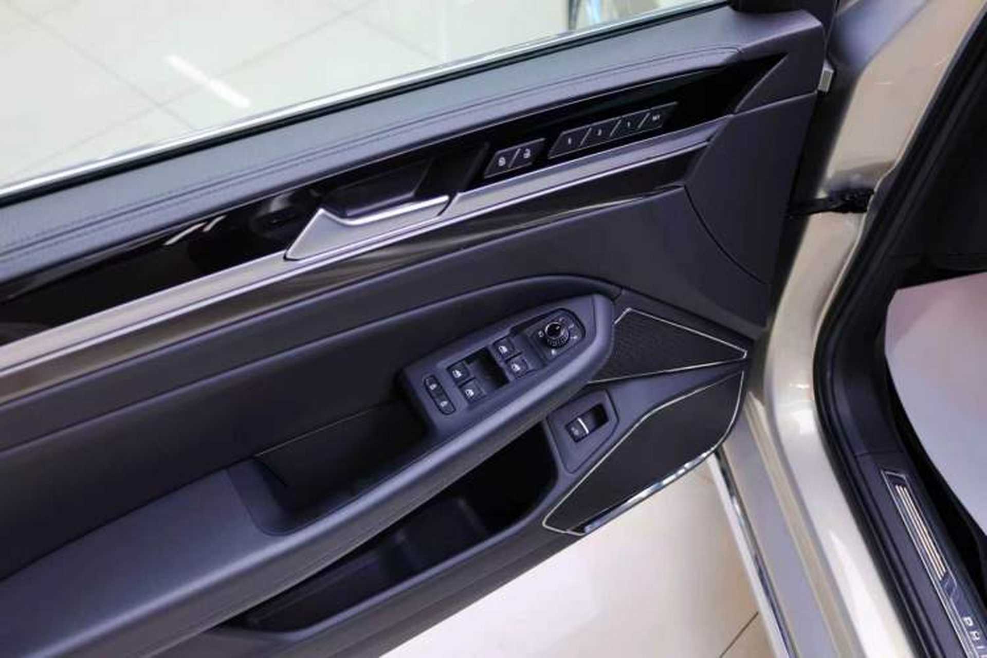 Used Volkswagen Phideon 2018 Revised Version 380TSI Two-Wheel-Drive Flagship Edition Interior 2