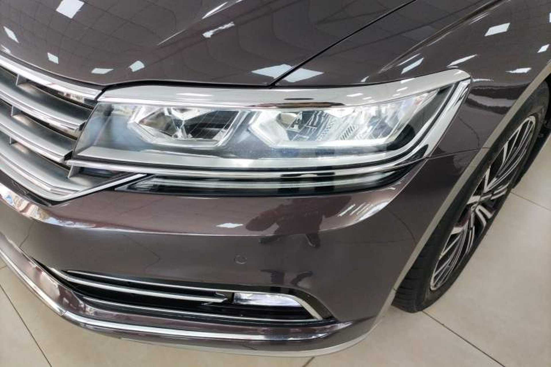Used Volkswagen Phideon 2018 380TSI Two-Wheel Drive Business Edition Left Front Headlight