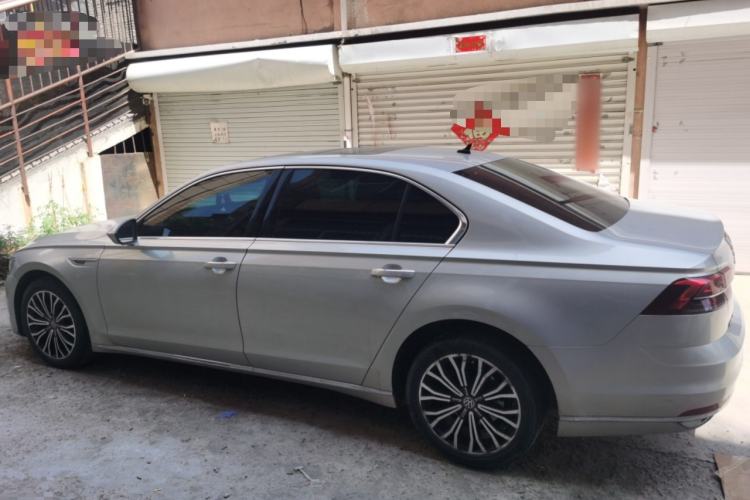 Used Volkswagen Phideon 2018 Revised Version 380TSI Two-Wheel Drive Business Edition Left Side