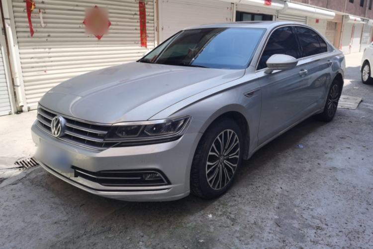 Gebrauchter Volkswagen Phideon 2018 Revised Version 380TSI Two-Wheel Drive Business Edition Guazi used car, China used car export, Used car for sale, Used  cars, Cheapest cars for sale