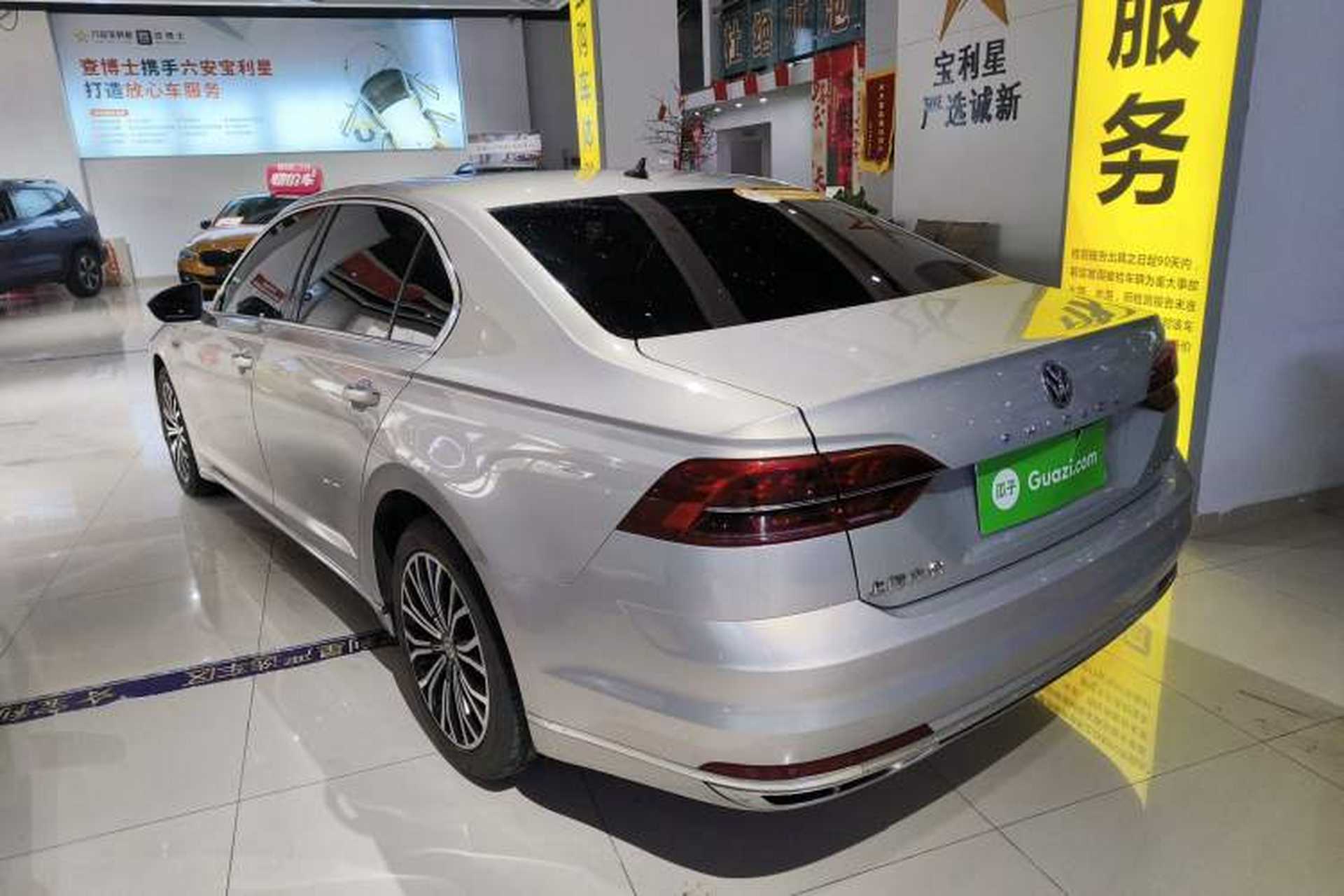 Used Volkswagen Phideon 2018 Revised Version 380TSI Two-Wheel Drive Business Edition Exterior 3