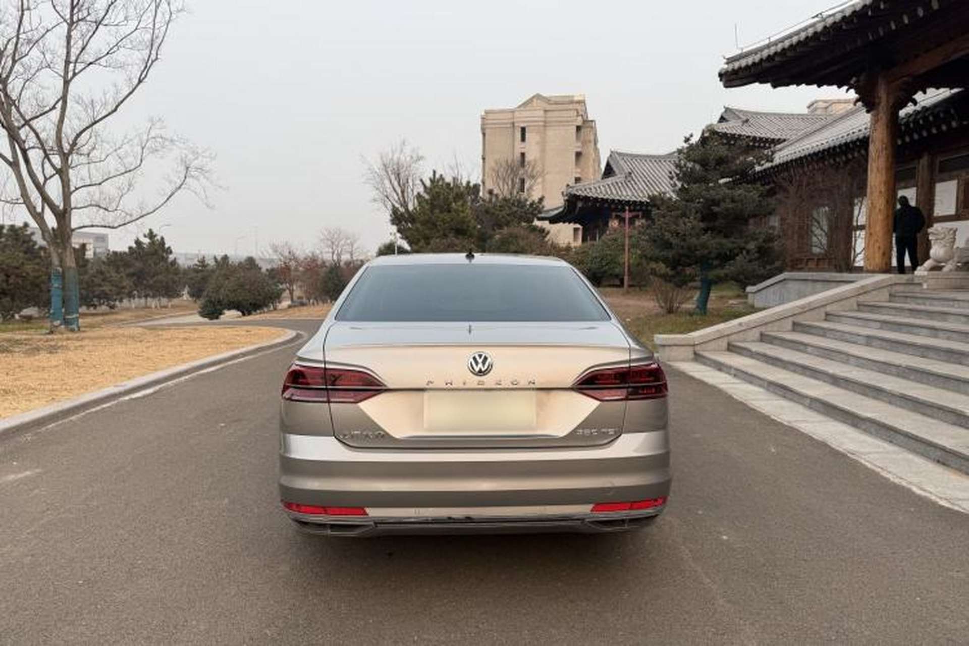 Used Volkswagen Phideon 2018 Revised Version 380TSI Two-Wheel-Drive Flagship Edition Exterior 4
