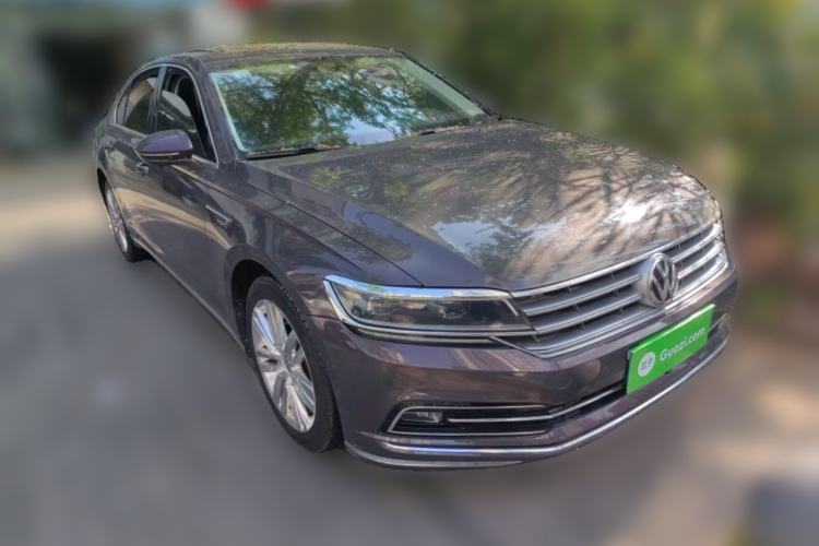 Used Volkswagen Phideon 2018 Revised Version 380TSI Two-Wheel-Drive Flagship Edition Front Right 45 Deg