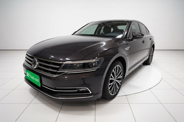 Volkswagen Phideon 2018 Revised Version 380TSI Two-Wheel Drive Business Edition usata Guazi used car, China used car export, Used car for sale, Used cars, Cheapest cars for sale