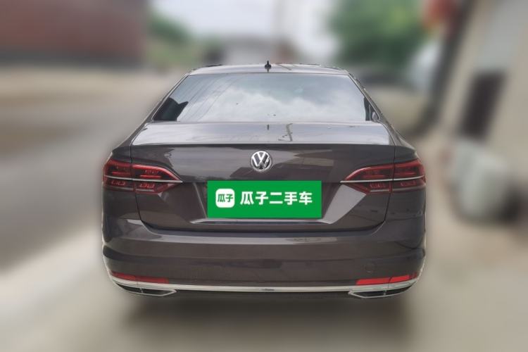 Used Volkswagen Phideon 2018 Revised Version 380TSI Two-Wheel Drive Business Edition Rear