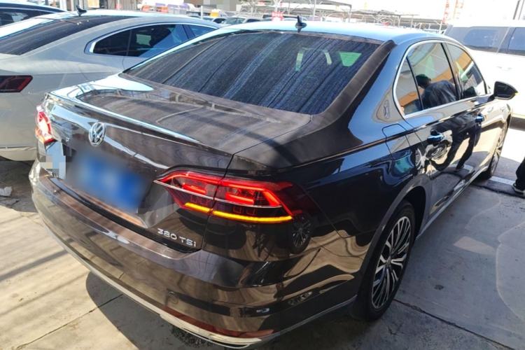 Used Volkswagen Phideon 2018 Revised Version 380TSI Two-Wheel Drive Business Edition Rear Right 45 Deg
