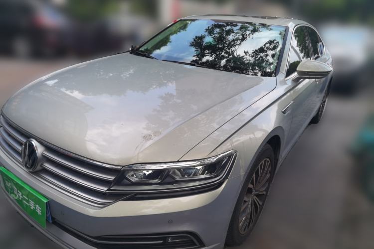 Volkswagen Phideon 2018 Revised Version 380TSI Two-Wheel Drive Business Edition usata Guazi used car, China used car export, Used car for sale, Used cars, Cheapest cars for sale
