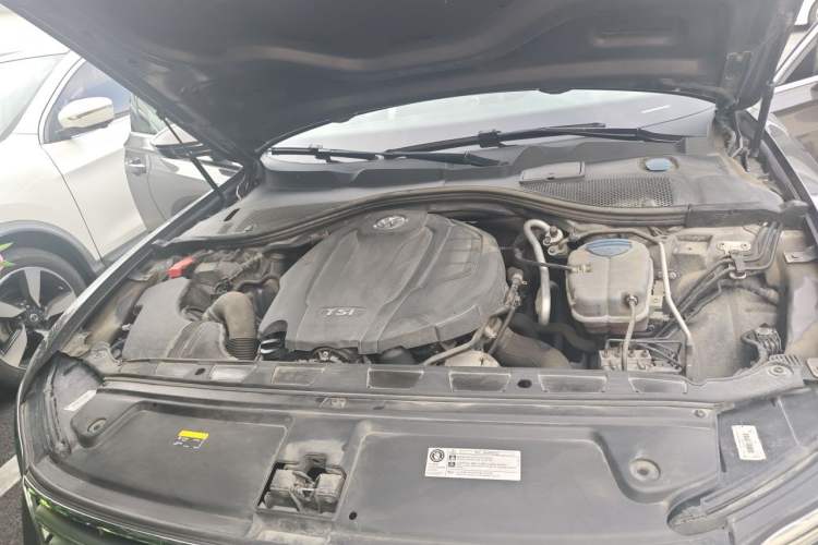 Used Volkswagen Phideon 2018 Revised Version 380TSI Two-Wheel Drive Business Edition Engine Bay Right