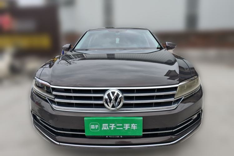 Used Volkswagen Phideon 2018 Revised Version 380TSI Two-Wheel Drive Business Edition Front
