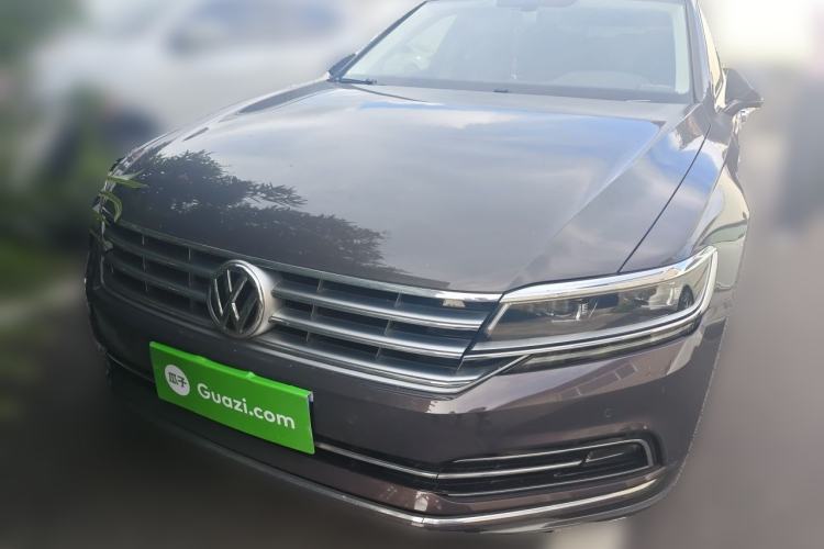 Used Volkswagen Phideon 2018 Revised Version 380TSI Two-Wheel Drive Business Edition Front