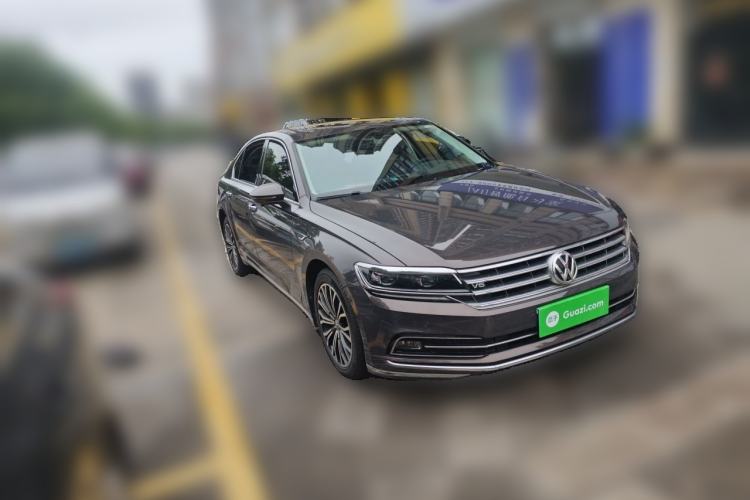 Used Volkswagen Phideon 2018 Revised Version 380TSI Two-Wheel Drive Business Edition Front Right 45 Deg