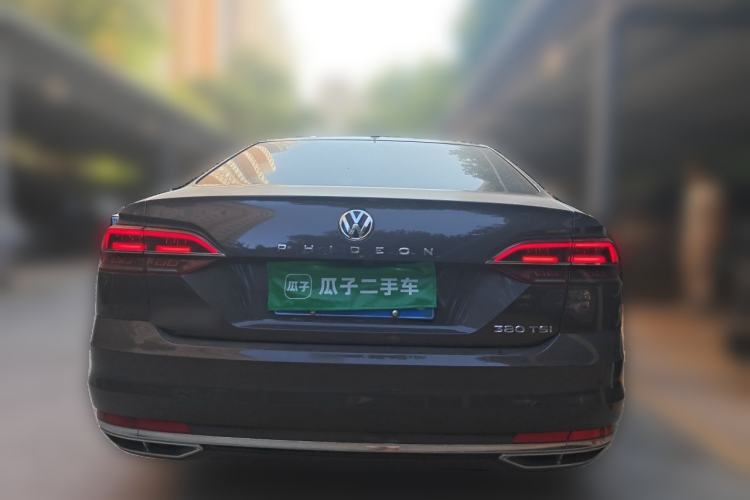Used Volkswagen Phideon 2018 Revised Version 380TSI Two-Wheel Drive Business Edition Rear