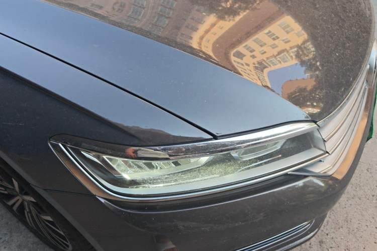 Used Volkswagen Phideon 2018 Revised Version 380TSI Two-Wheel Drive Business Edition Right Front Headlight