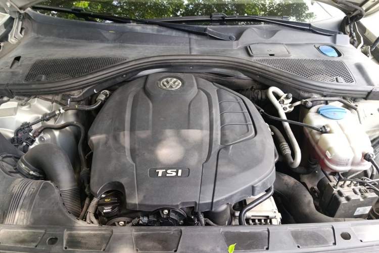 Used Volkswagen Phideon 2018 Revised Version 380TSI Two-Wheel-Drive Flagship Edition Engine Bay
