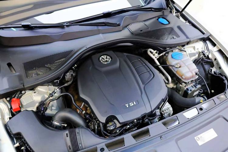 Used Volkswagen Phideon 2018 Revised Version 380TSI Two-Wheel Drive Business Edition Engine Bay
