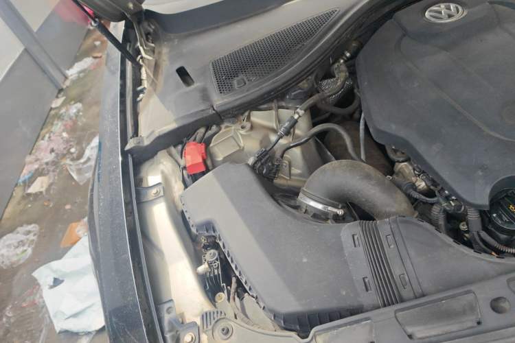 Used Volkswagen Phideon 2018 380TSI Two-Wheel Drive Business Edition Engine Bay Right