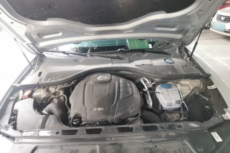 Used Volkswagen Phideon 2018 Revised Version 380TSI Two-Wheel Drive Business Edition Engine Bay