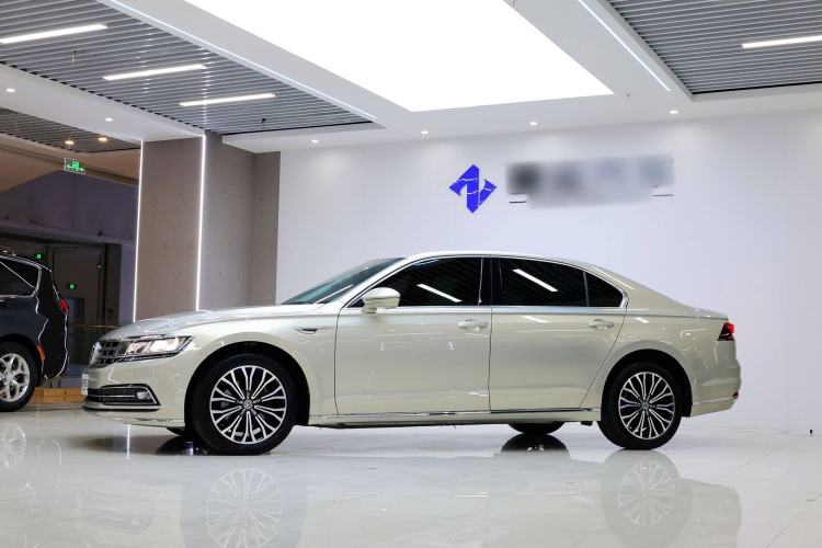 Used Volkswagen Phideon 2018 Revised Version 380TSI Two-Wheel Drive Business Edition Exterior 2