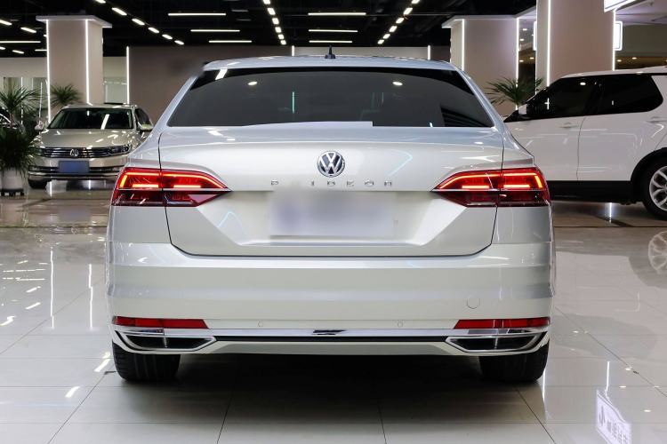 Used Volkswagen Phideon 2018 Revised Version 380TSI Two-Wheel Drive Business Edition Exterior 4