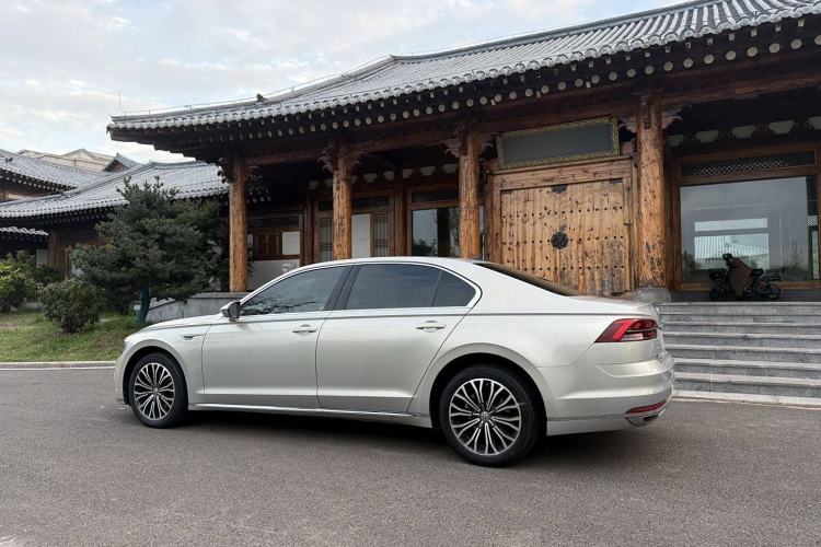 Used Volkswagen Phideon 2018 Revised Version 380TSI Two-Wheel Drive Business Edition Exterior 5