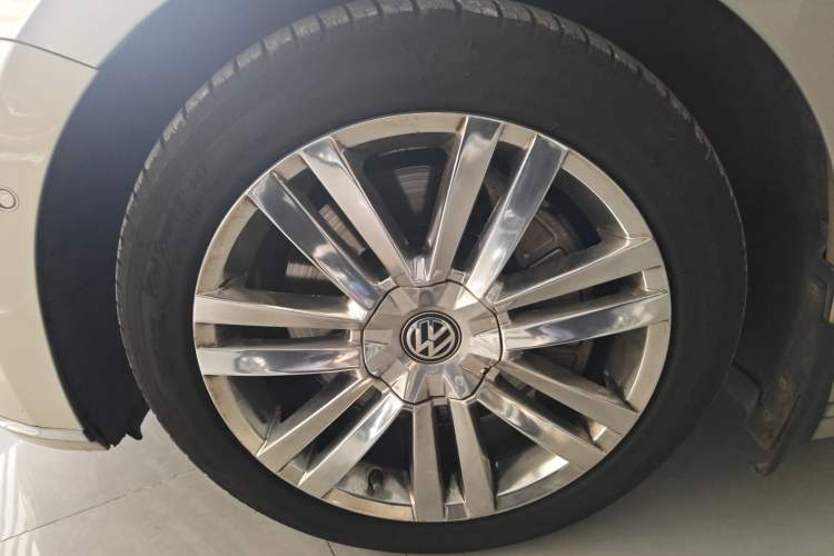 Used Volkswagen Phideon 2018 Revised Version 480 V6 Four-Wheel Drive Luxury Flagship Edition Exterior 7