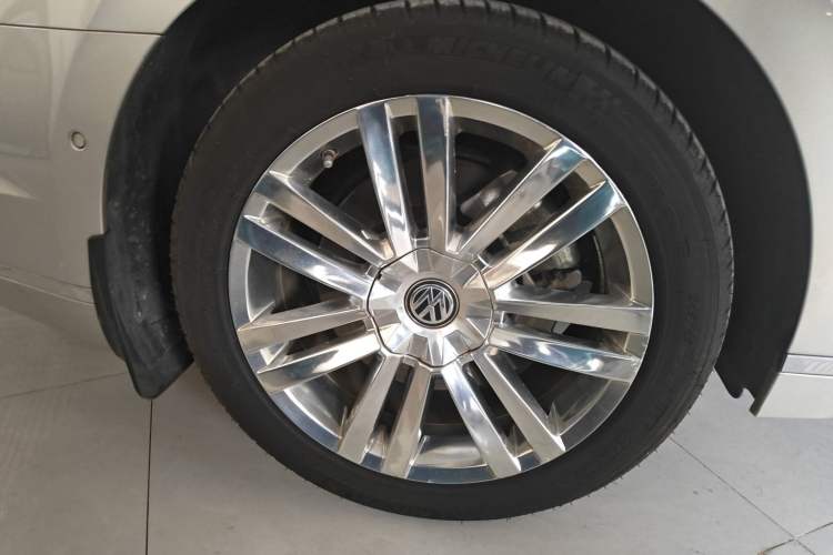 Used Volkswagen Phideon 2018 Revised Version 480 V6 Four-Wheel Drive Luxury Flagship Edition Exterior 8