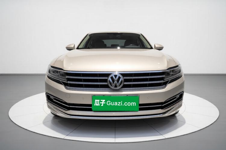Used Volkswagen Phideon 2018 Revised Version 380TSI Two-Wheel Drive Business Edition Front
