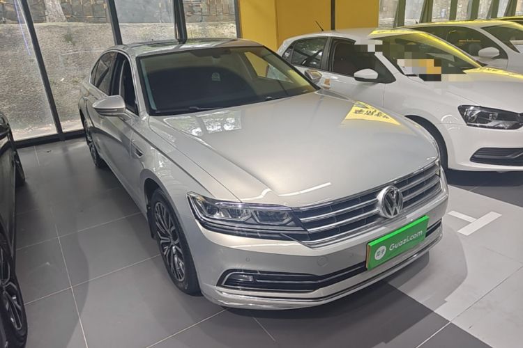 Used Volkswagen Phideon 2018 Revised Version 380TSI Two-Wheel Drive Business Edition Front Right 45 Deg
