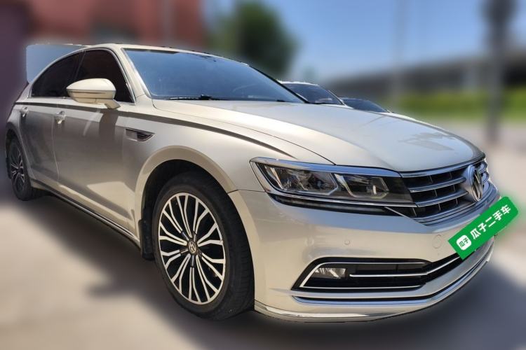 Used Volkswagen Phideon 2018 Revised Version 380TSI Two-Wheel Drive Business Edition Front Right 45 Deg