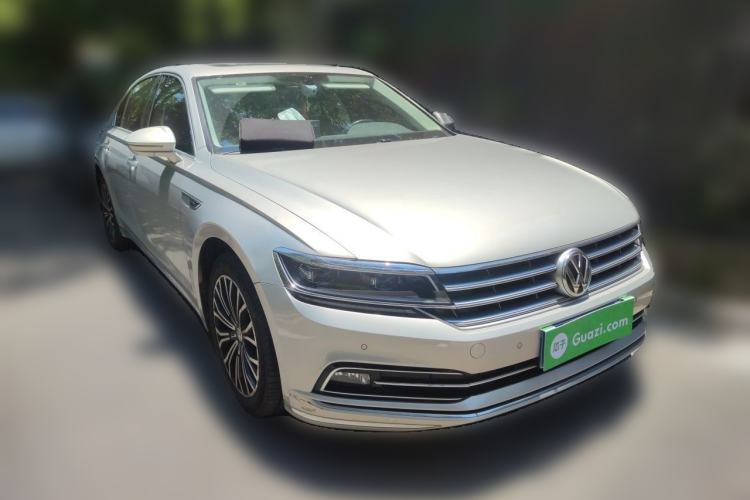 Used Volkswagen Phideon 2018 Revised Version 380TSI Two-Wheel Drive Business Edition Front Right 45 Deg