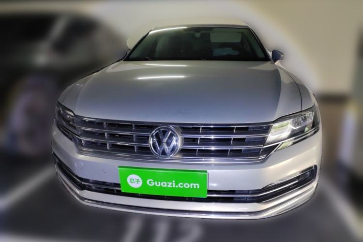 Used Volkswagen Phideon 2018 Revised Version 380TSI Two-Wheel Drive Business Edition Front