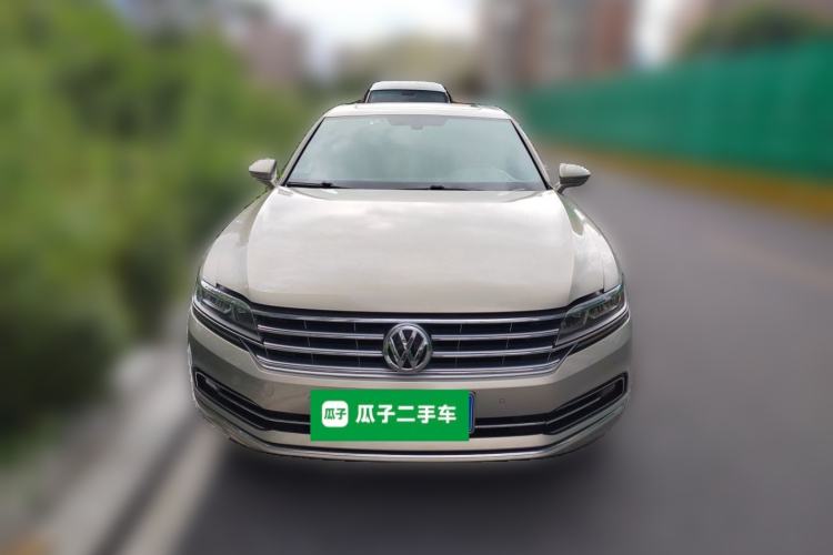 Used Volkswagen Phideon 2018 Revised Version 380TSI Two-Wheel Drive Business Edition Front