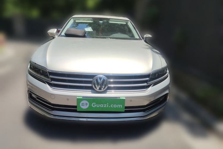 Used Volkswagen Phideon 2018 Revised Version 380TSI Two-Wheel Drive Business Edition Front