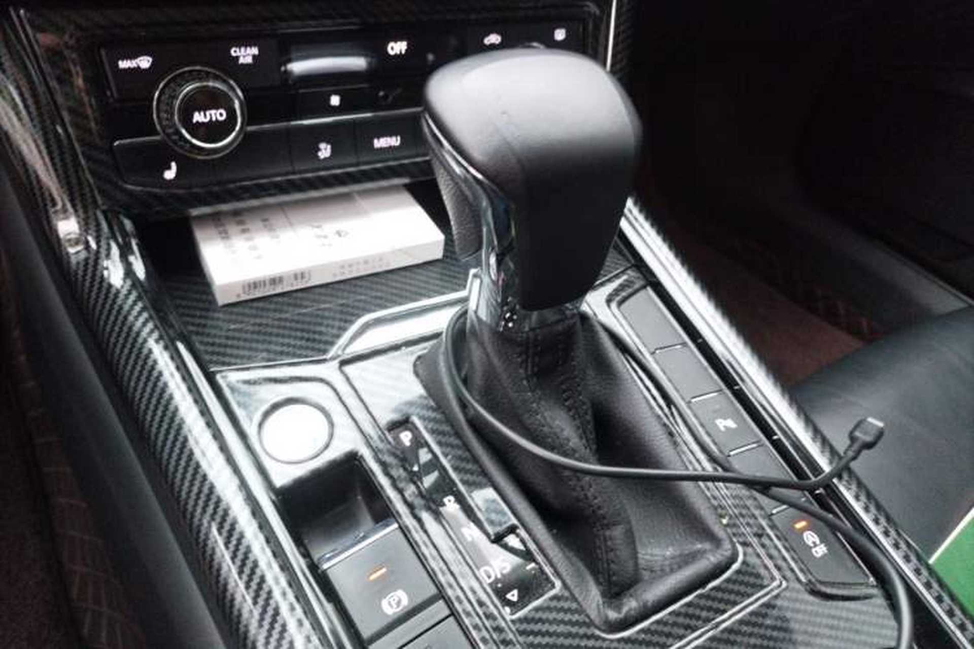 Used Volkswagen Phideon 2018 Revised Version 380TSI Two-Wheel Drive Business Edition Gear Lever