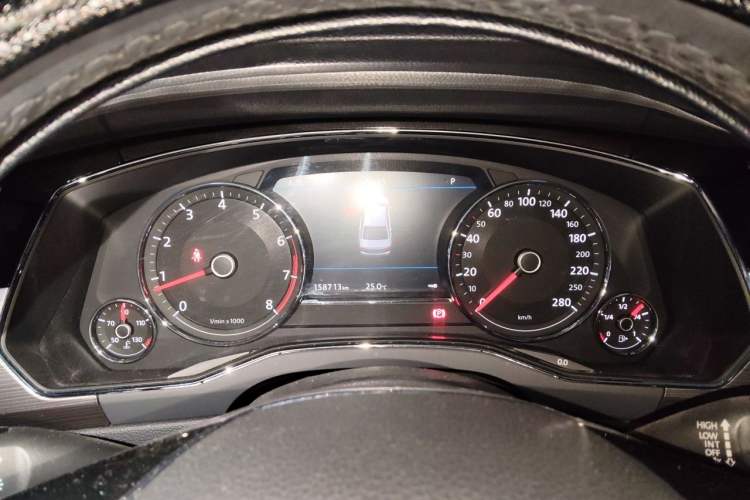 Used Volkswagen Phideon 2018 Revised Version 380TSI Two-Wheel Drive Business Edition Instrument Cluster