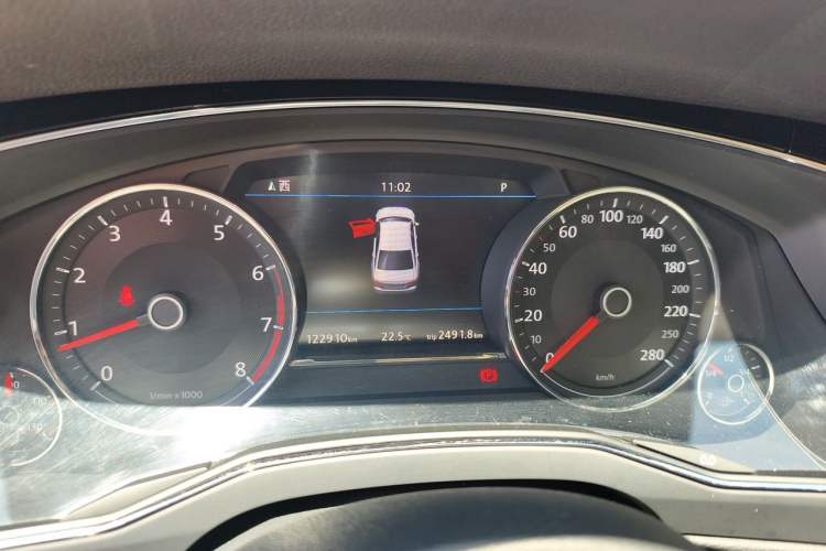 Used Volkswagen Phideon 2018 Revised Version 380TSI Two-Wheel Drive Business Edition Instrument Cluster