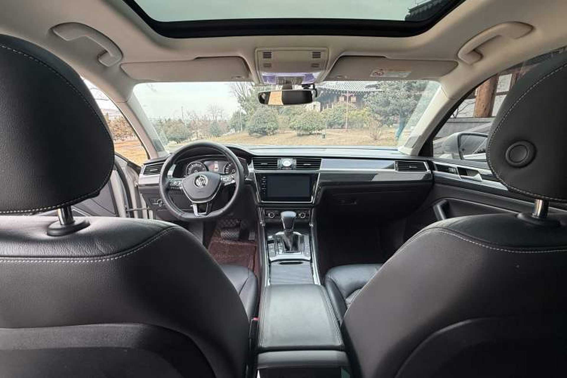 Used Volkswagen Phideon 2018 Revised Version 380TSI Two-Wheel Drive Business Edition Interior 1