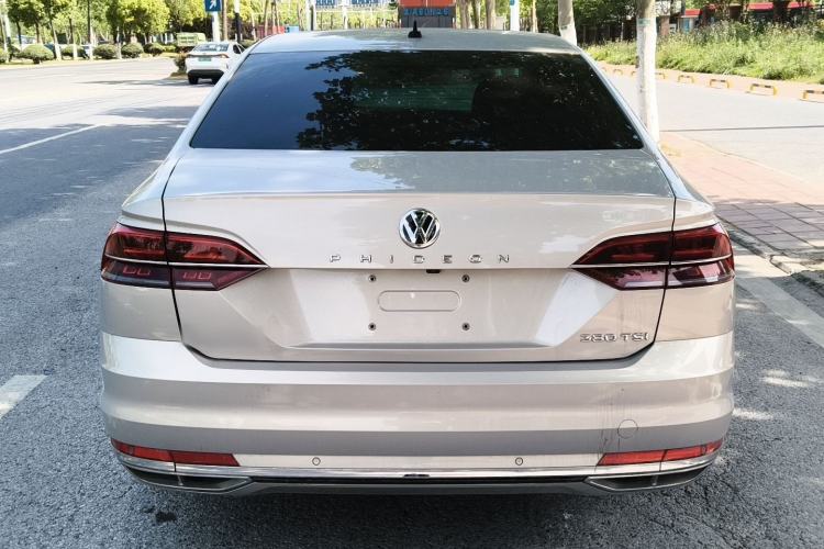 Used Volkswagen Phideon 2018 Revised Version 380TSI Two-Wheel Drive Business Edition Rear
