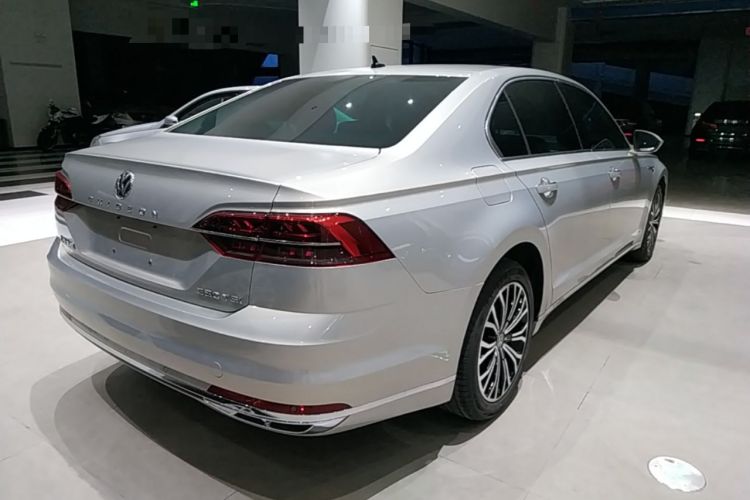 Used Volkswagen Phideon 2018 Revised Version 380TSI Two-Wheel Drive Business Edition Rear Right 45 Deg