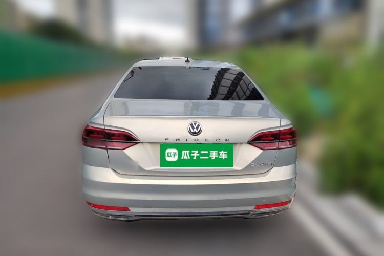 Used Volkswagen Phideon 2018 Revised Version 380TSI Two-Wheel Drive Business Edition Rear