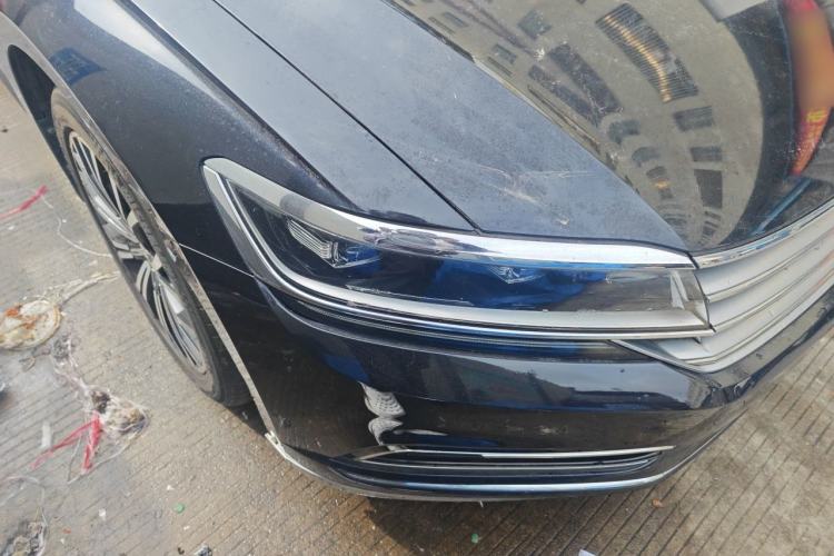 Used Volkswagen Phideon 2018 380TSI Two-Wheel Drive Business Edition Right Front Headlight